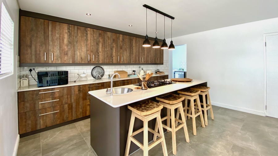 3 Bedroom Property for Sale in Dwarskersbos Western Cape